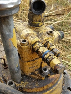 HYDROMOTOR SILNIK OBROTU LIEBHERR FMF 32 CZĘŚCI