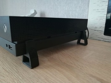 Ножки Xbox One X, охлаждение Microsoft Xbox One X