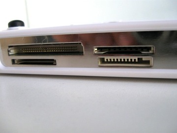 ОХЛАЖДАЮЩАЯ ПОДСТАВКА 678 B HUB ПРОЧИТАЙТЕ. КАРТА