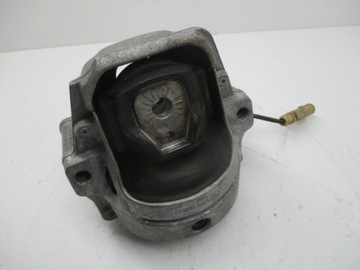 audi A4 A5 3.0 TFSI 08-13 poduszka silnika lewa