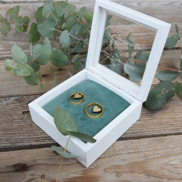 БЕЛАЯ СВАДЕБНАЯ КОРОБКА с гравировкой эвкалипта