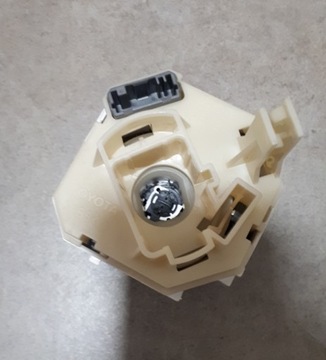 Ручка регулировки направления дефлекторов, Toyota Yaris