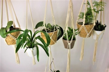 Подставка для цветов, подвешенная на веревке. Макраме. МОДЕЛЬ 2