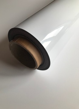 Folia magnetyczna biała z podkładem 0,7mm - 1 mb