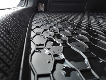 TOYOTA YARIS CROSS (2021-) РЕЗИНОВЫЙ КОВРИК БАГАЖНИКА