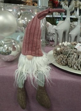 Figurka Skrzat w Różowej Czapce Siedzący 47 cm