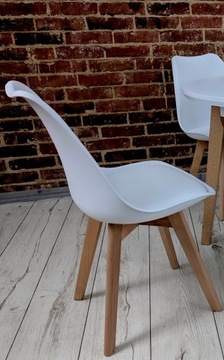 Stół kwadratowy 80x80/110 + 4 krzesła białe