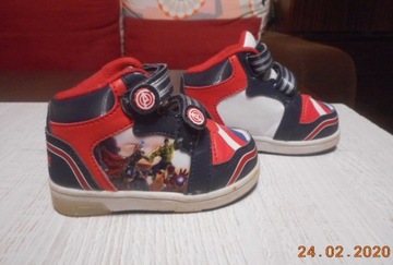Buty sportowe AVENGERS rozmiar 20