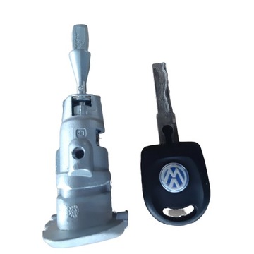 ВСТАВКА ЗАМКА ЛЕВАЯ VW PASSAT B6 B7 CC