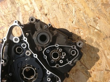 Картер двигателя Suzuki DR 800.