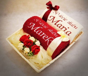 Подарок на 25 и 50 годовщину свадьбы: полотенца с вышивкой.