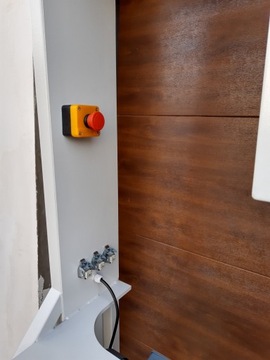 Pomoc techniczna okleiniarki IMA, zasobnik kleju