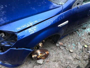 BLATNÍK LEVÝ PŘEDNÍ OPEL TIGRA B II 04-09 Z21B