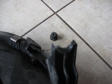 LEVÝ SVĚTLO - ČOČKA MERCEDES E TŘÍDA W211