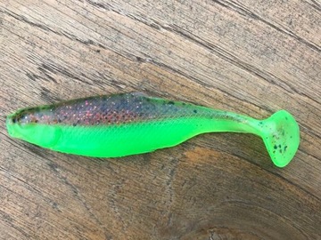 GUMA REALISTIC SHAD MATUSIAK PŁOĆ 12 001NEON