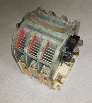 Stycznik ST 5Z 100A 220V 50 Hz NOWY