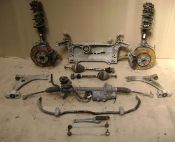 LAPA SILNIKA POLOS PRZOD AUDI Q3 2.0 TDI