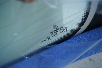 GD GOLF VII SKLO (OKNO) ZADNÍ ORIG. 5G6845051AB