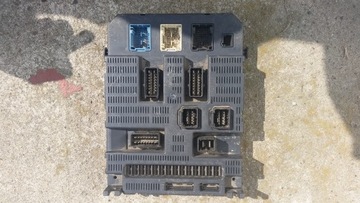 SKRZYNKA BEZPIECZNIKOW VITO 0005400650