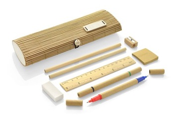 EKOLOGICZNY PIÓRNIK z IMIENIEM i AKCESORIAMI WOOD