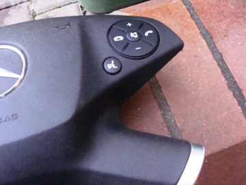 MERCEDES E-KLASA W212 PODUSZKA AIRBAG KIEROWCY BDB