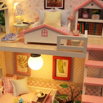Миниатюрный дом Розовый лофт