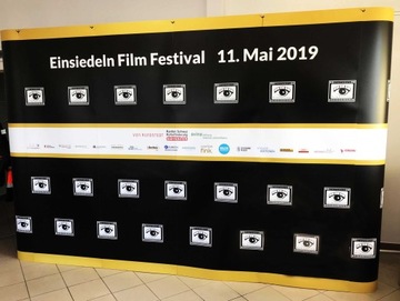 ПРЯМАЯ РЕКЛАМНАЯ СТЕНА 3x3 POPUP + ПРОЕКТ 72H