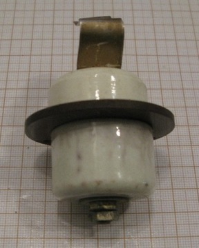 Керамический изолятор (проходная шина)