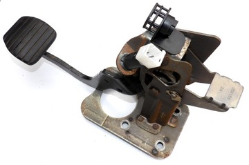 RENAULT ESPACE IV ПЕДАЛЬ ТОРМОЗА 8200147548