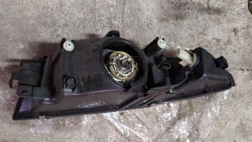 MITSUBISHI CARISMA 2000 03 ФАРА ТЕМНАЯ ЛАМПА