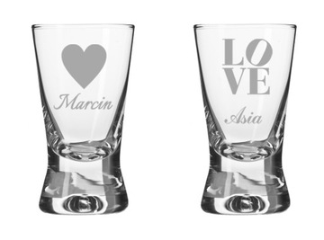 Стакан для водки с гравировкой в ​​подарок на свадьбу.