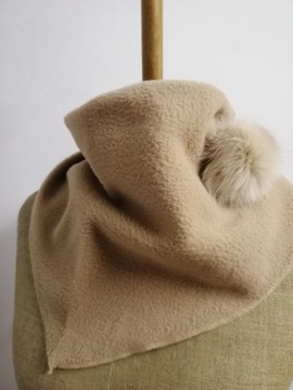 ПОЛЯРНЫЙ ШАРФ С ПОМПОНОМ ЛИСА