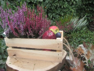 Деревянный поднос для цветов длиной 40 см.