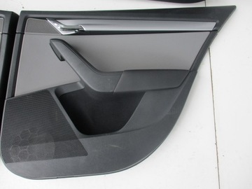 Обивка дверей SKODA OCTAVIA 5e9 универсал 16 лет