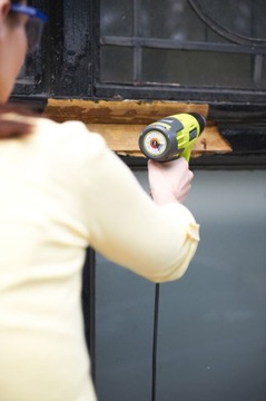 ТЕПЛОВАЯ ПИСТОКА RYOBI EHG2020ЖК-ДИСПЛЕЙ, ПОДКЛЮЧЕННЫЙ В СЕТЬ, 2000 ВТ С ЖК-ДИСПЛЕЕМ 650 ГРАДУСОВ