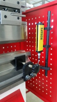 PRASA KRAWĘDZIOWA 125x3200 DA41 DELEM + STRZ. UGIĘ
