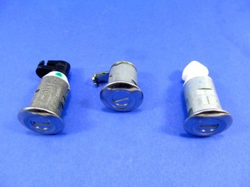 Замок зажигания ОРИГИНАЛЬНЫЕ замки HONDA BALI 50 100 SJ50