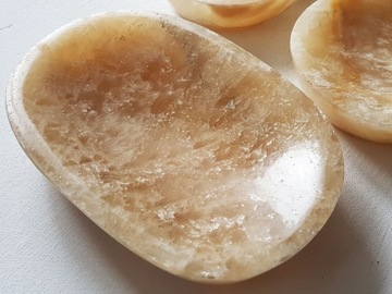 Elegancka Mydelniczka Minerał ONYKS Kamienna