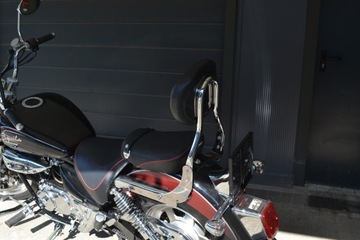 HYOSUNG AQUILA 125 СПИНКА ПАССАЖИРА