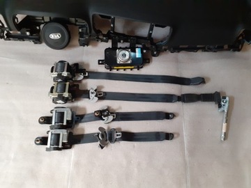 Kia Sportage 4 IV deska konsola kokpit airbag pasy