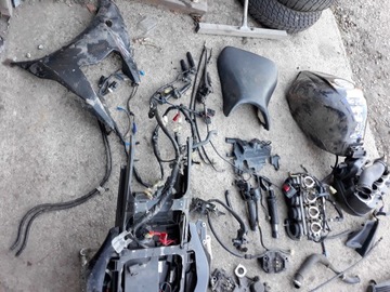 Детали двигателя Yamaha R6 2005 yzf 600