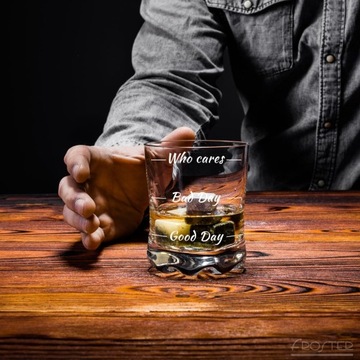 НАБОР WHO CARE WHISKY LOVER'S - стеклянный шкаф