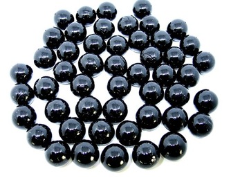 РАЗНОЦВЕТНЫЕ СТЕКЛЯННЫЕ ШАРЫ, ДЕКОРАТИВНОЕ ОХЛАЖДЕНИЕ НАПИТКОВ, БОЕПРИПАСЫ, 2 шарика.