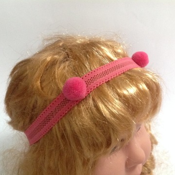 ЛЕНТА С ТЕМНО-РОЗОВЫМ ПОМПОНОМ, 42-54 см.