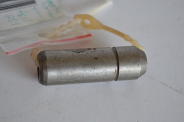 Fiat 125p Prowadnica zaworowa zaworu wydechowego