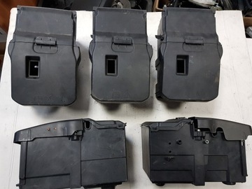 PODSTAWA OBUDOWA AKUMULATORA FOCUS III KUGA MK2 *