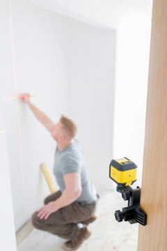 STANLEY CUBIX LEVEL CROSS LASER 12 м КРАСНЫЙ