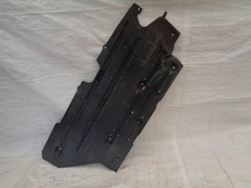 LAGUNA III 3 KOMBI PŁYTA OSŁONA LEWA 555270001R
