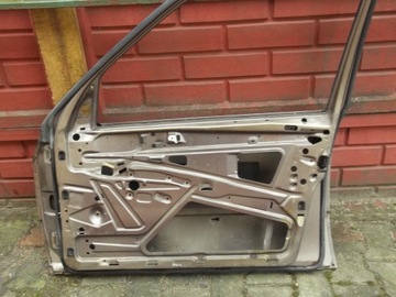 Drzwi prawy przód Mercedes w 201