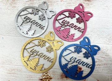 БОЛЬШАЯ деревянная безделушка с именем для ёлки.